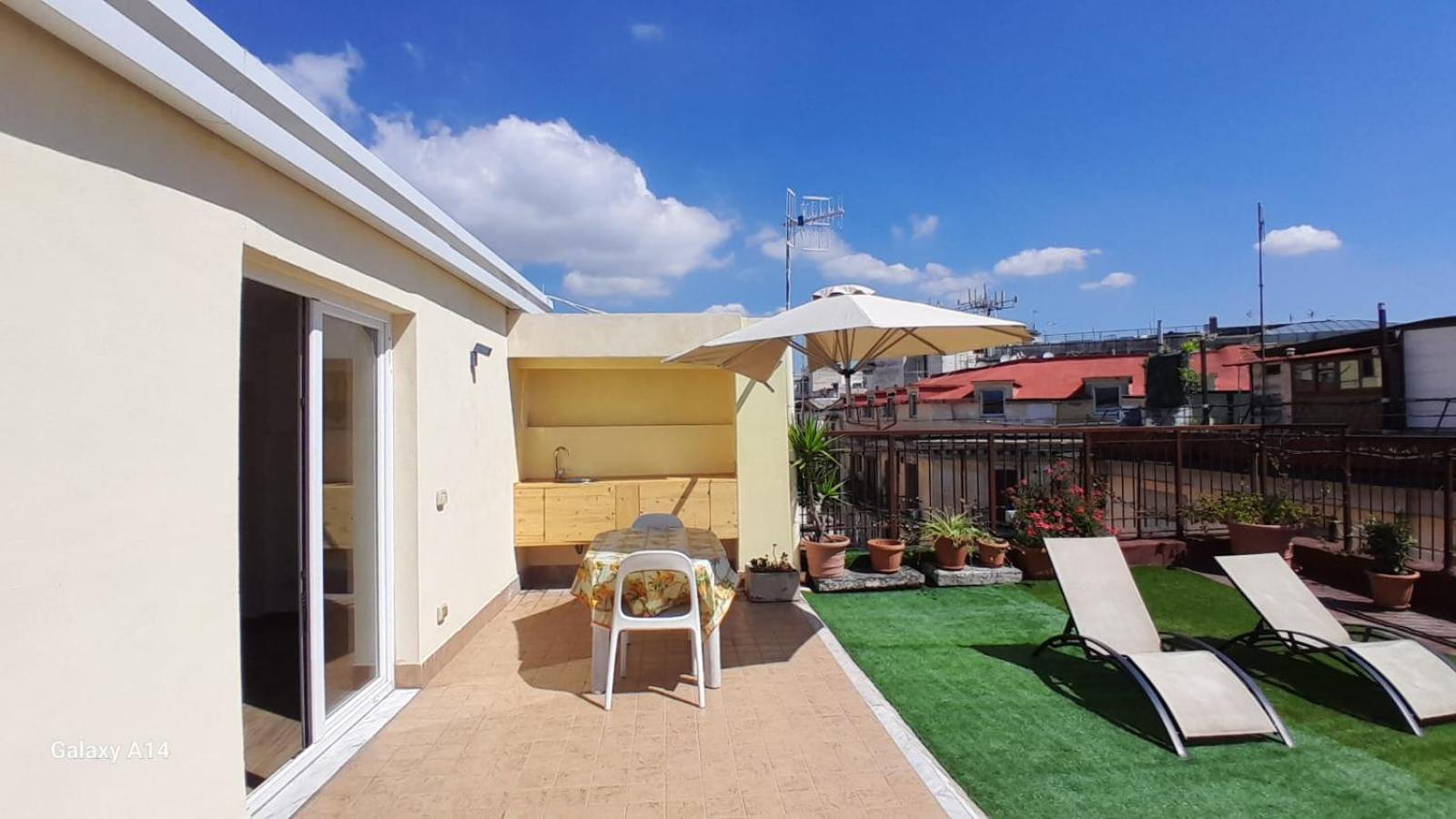 Beverello Suite Napels Buitenkant foto
